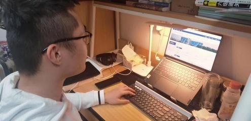 体验“飞”一般的感觉——松江联通超高速5G融合专网，保障校园“停课不停学”